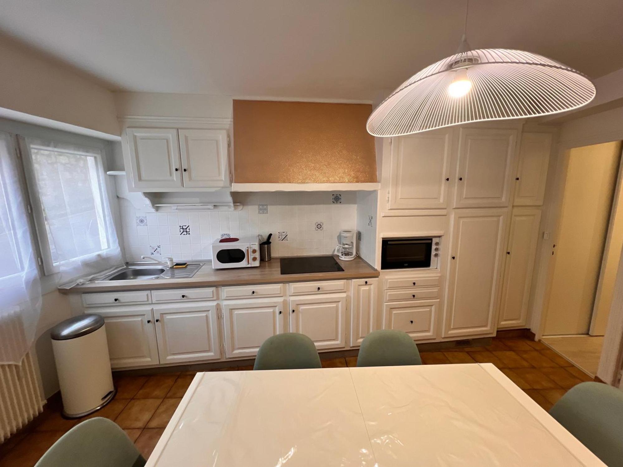 Appartement RDC 9 personnes, 2 chambres, wifi, proche du centre La Bourboule Extérieur photo